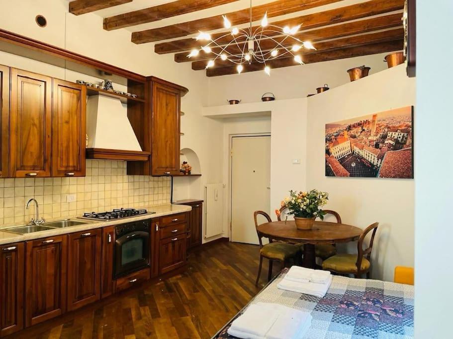 Bella Ciao Old Town Appartement Bergamo Buitenkant foto